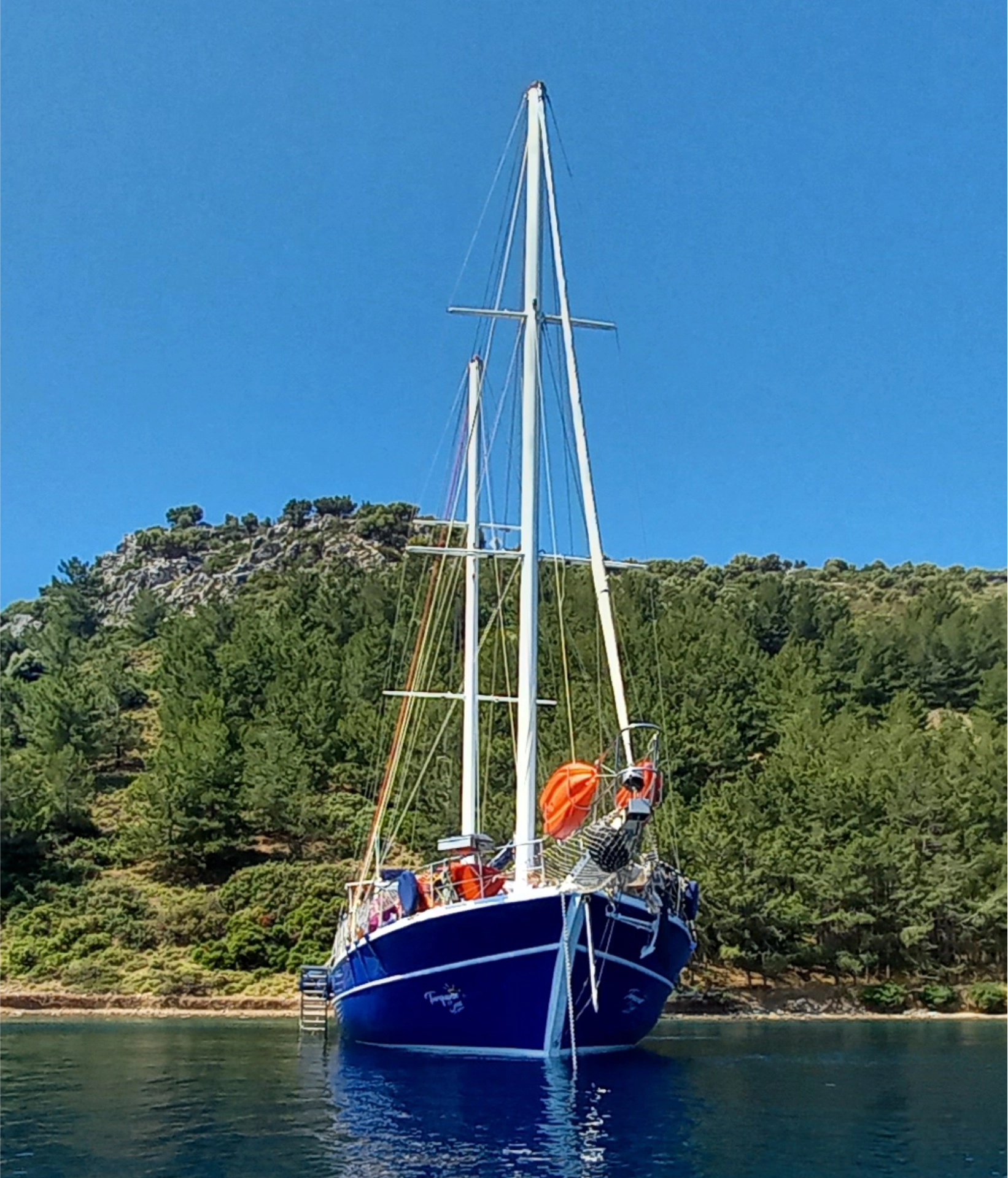 TURQUOISE
