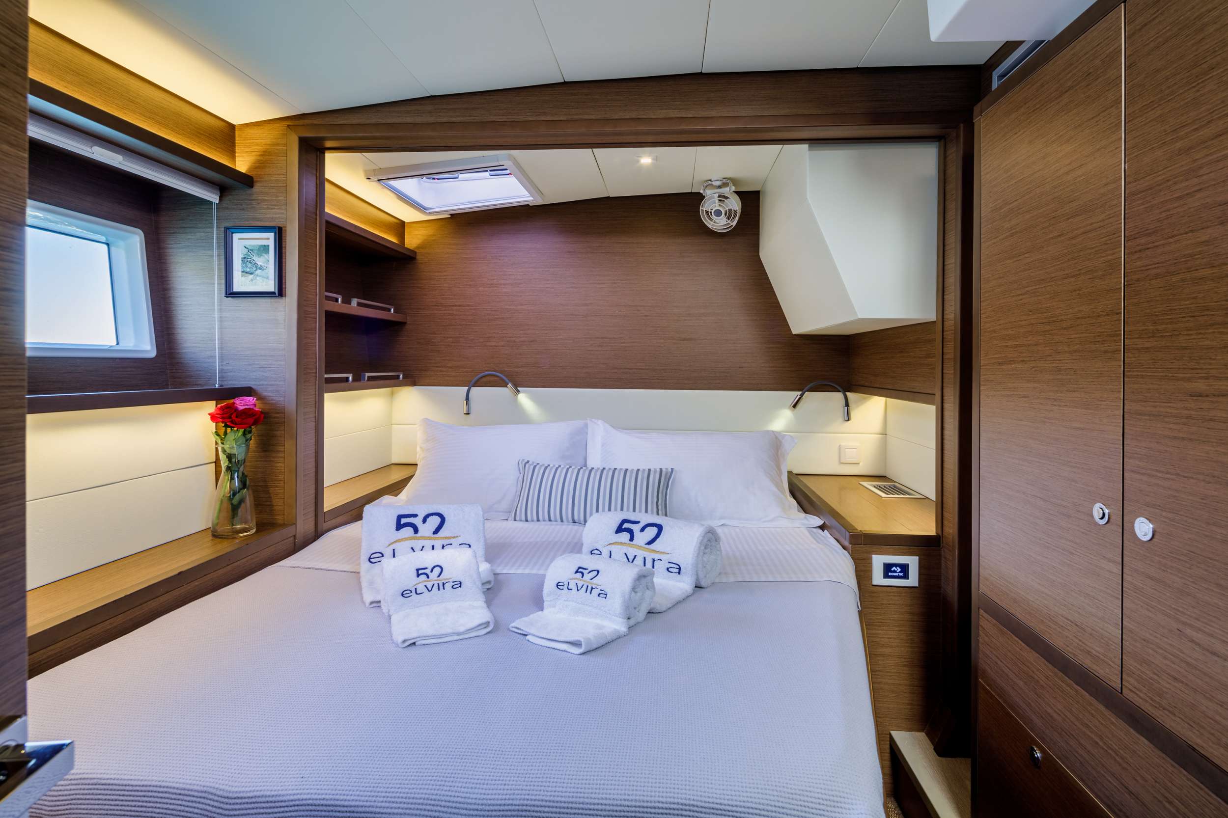 ELVIRA 52