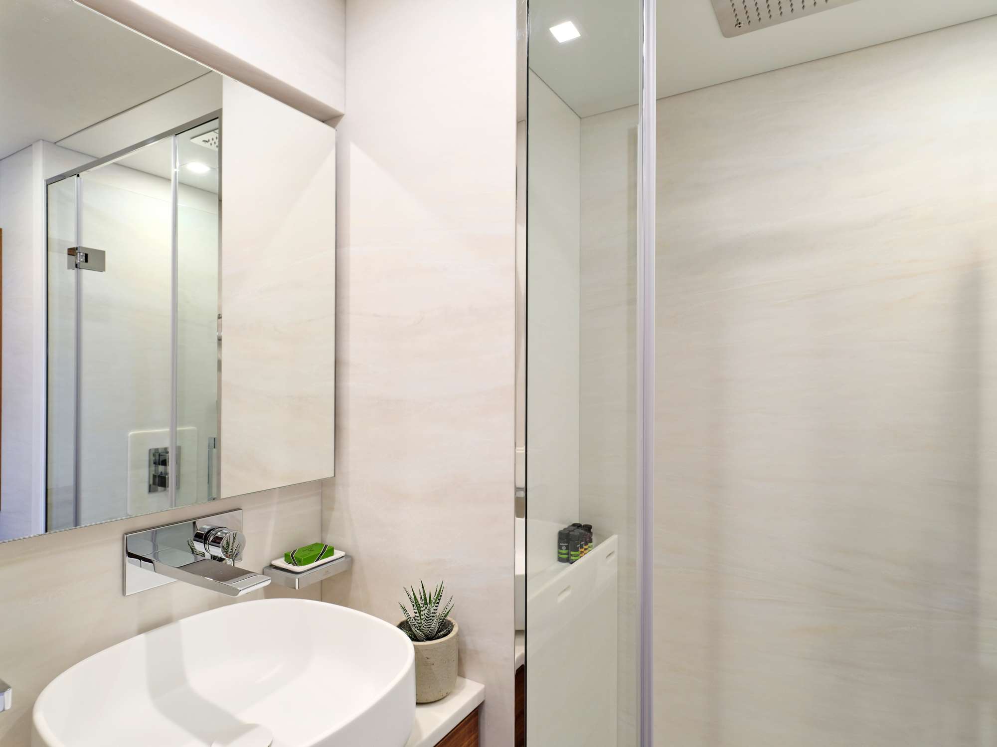 ALOIA  80