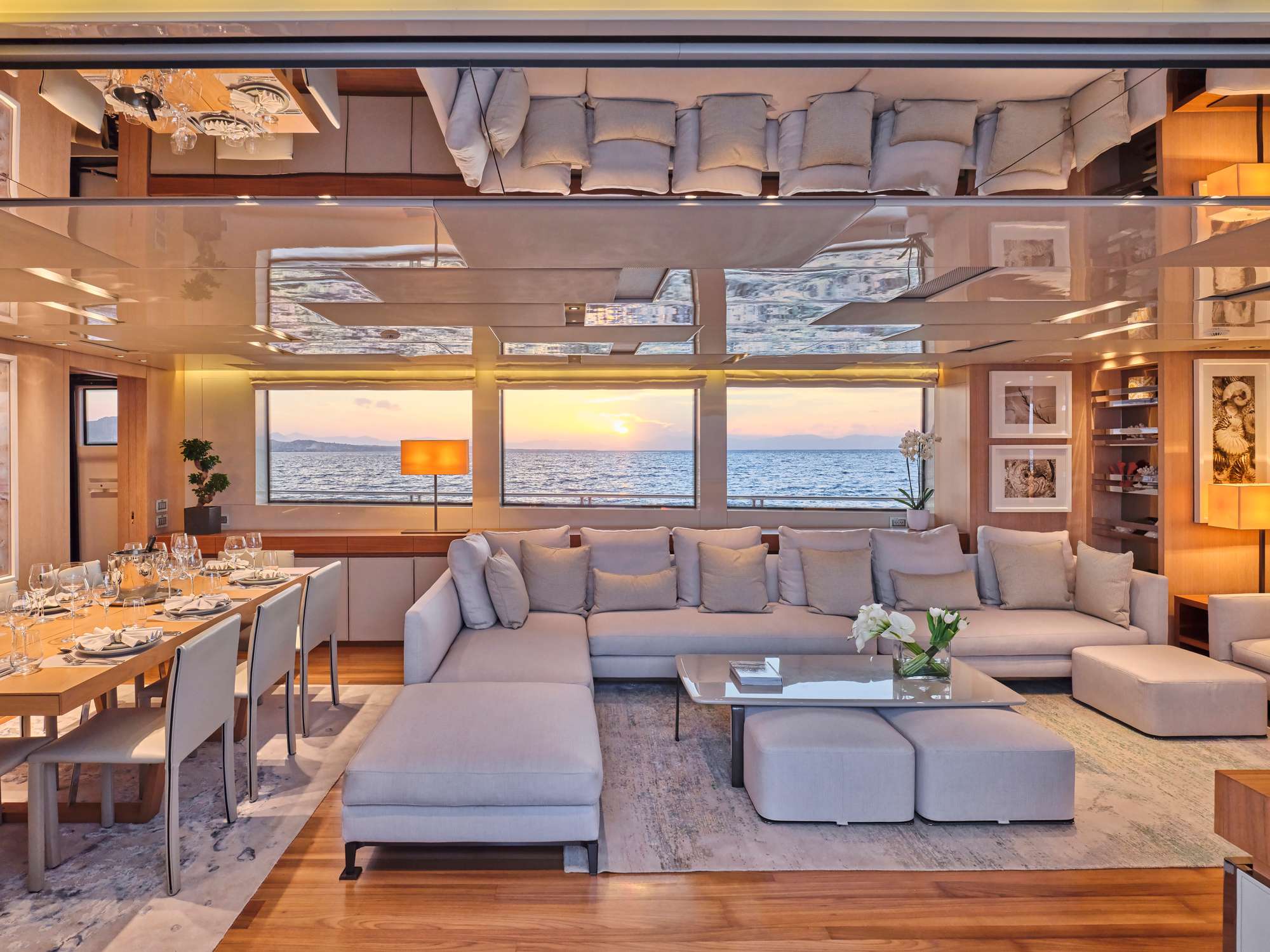 GOLDEN YACHT