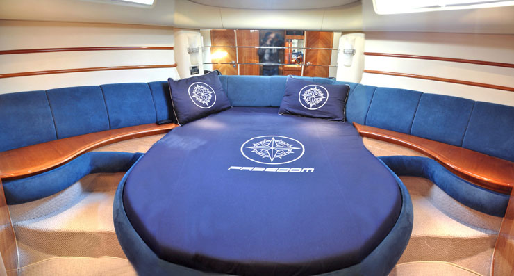 AZIMUT 46