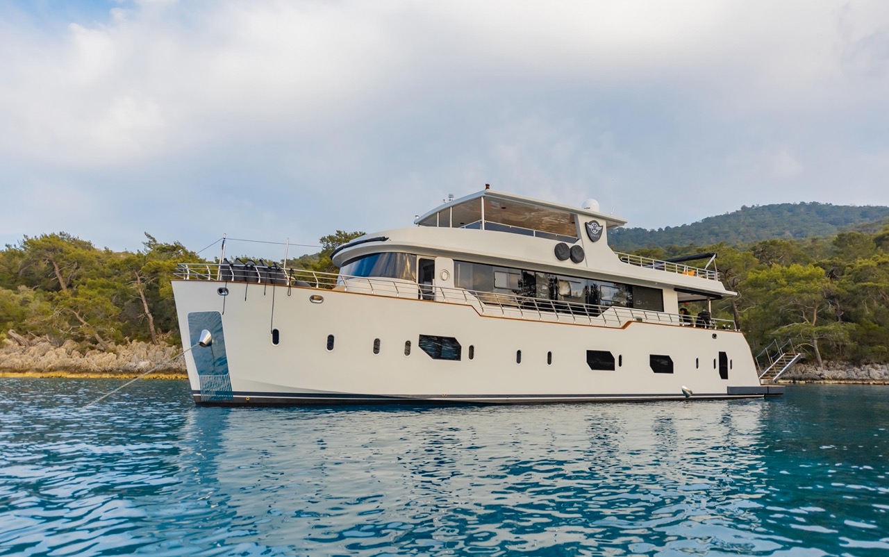 ALBATROS EXPLORER