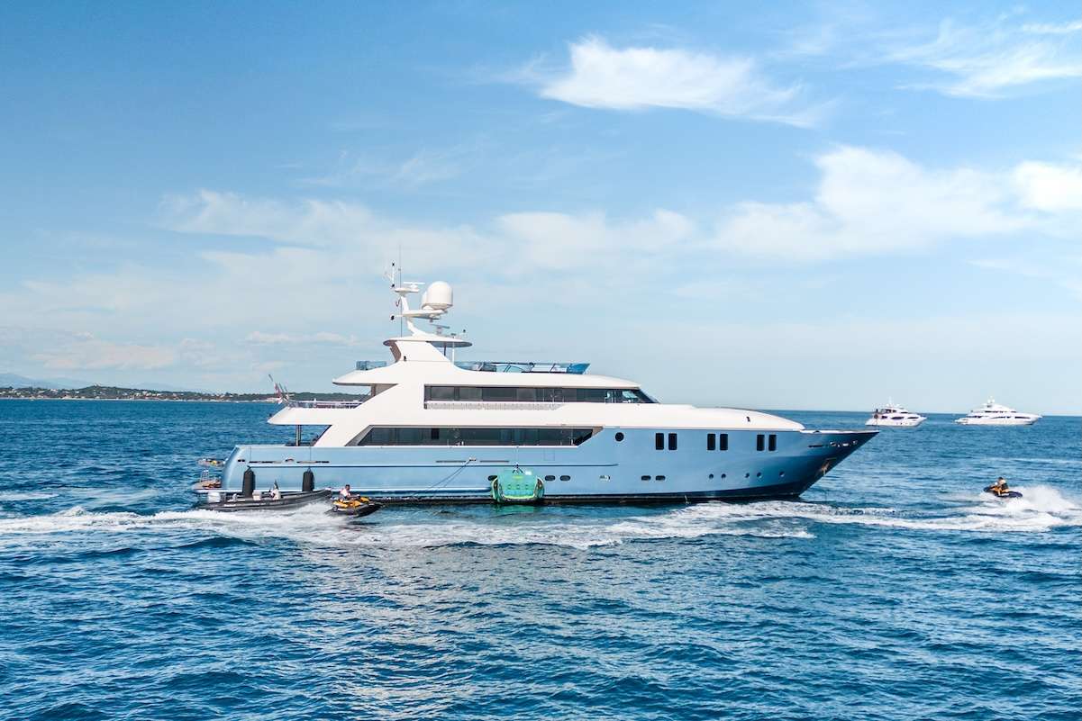 Variety Voyager